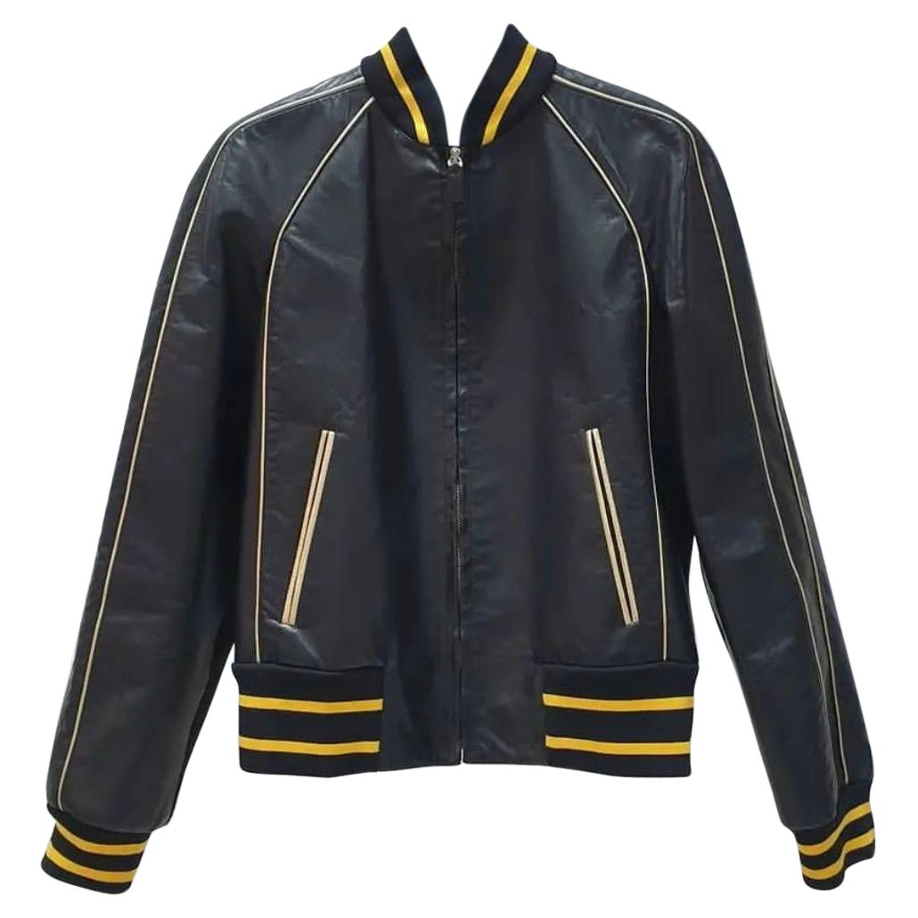NWOT Valentino Blouson bombardier en cuir noir papillon