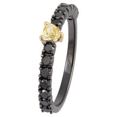 NWT $1, 950 Rare Important 18KT Black Diamond Heart Yellow Diamond Ring Band