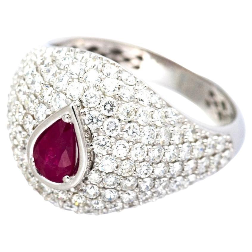 NWT $10, 500 18KT Gold Glittering Gorgeous Fancy Ruby Diamond Ring For Sale