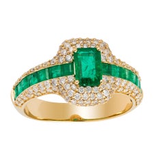 NWT $10, 500 Rare Important 18KT Gold Large Emerald Diamond Ring Approx 2.35CTS
