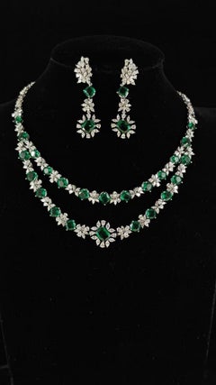 NWT $100, 000 Important 14KT Gold Large Emerald Diamond Necklace Earrings Set