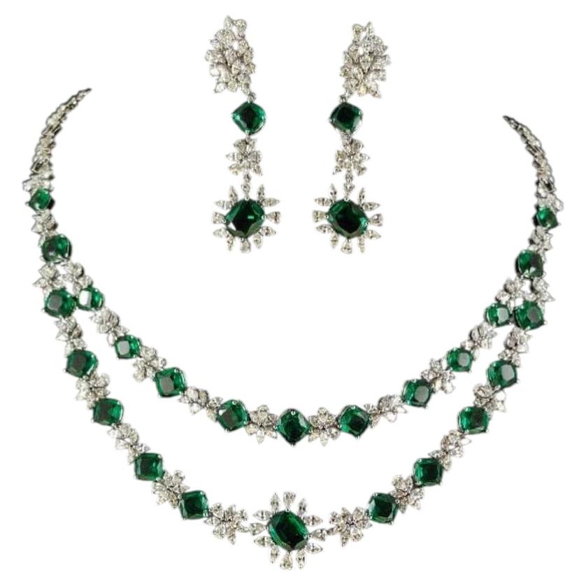NWT $100, 000 Important 14KT Gold Large Emerald Diamond Necklace Earrings Set For Sale
