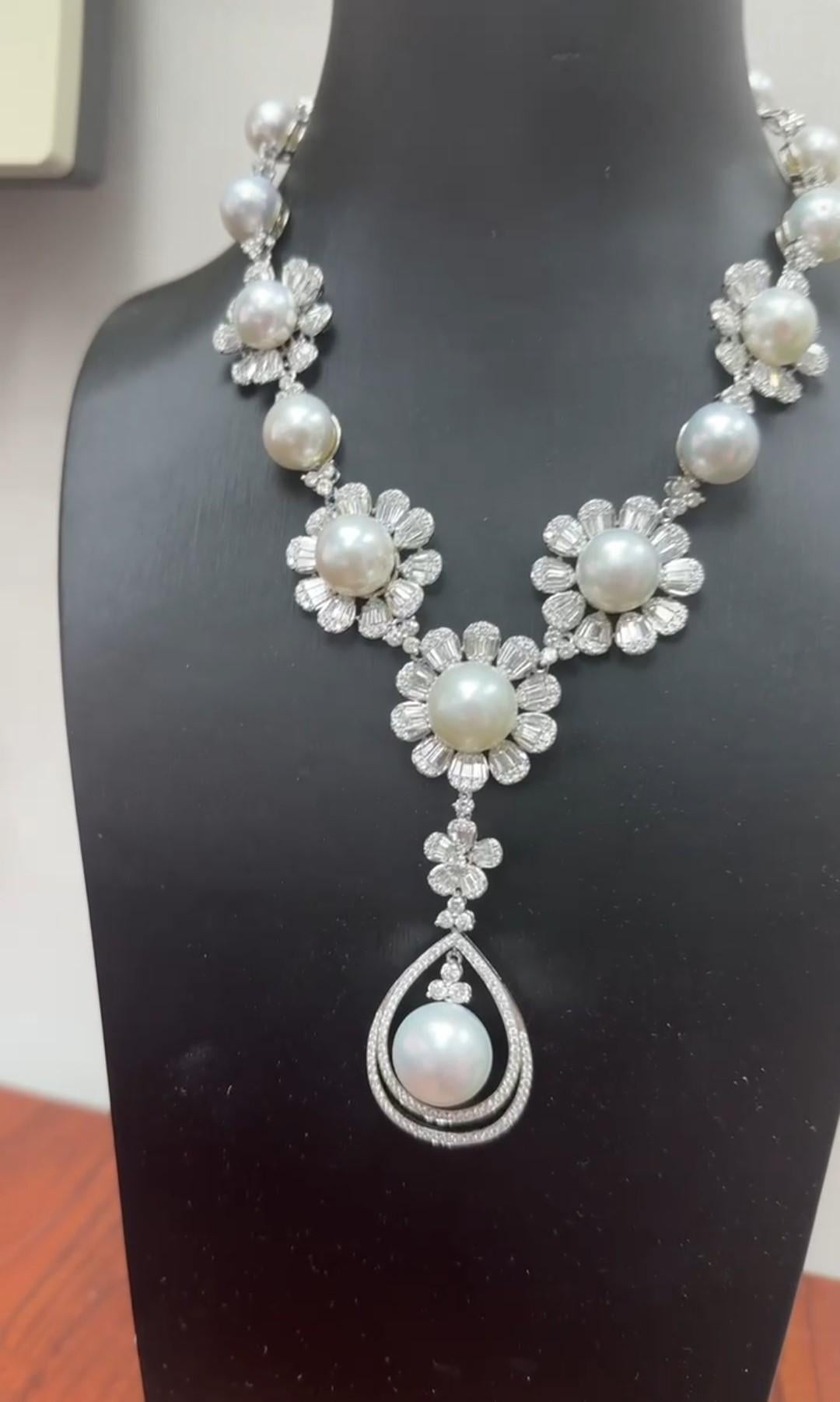 NWT $104, 000 18KT Gold Magnificent South Sea Pearl Diamond Flower Drop Necklace In New Condition For Sale In New York, NY