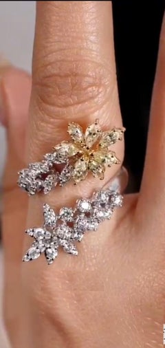 NWT $11, 000 18KT Magnificent Yellow Diamond White Diamond Flower Crossover Ring