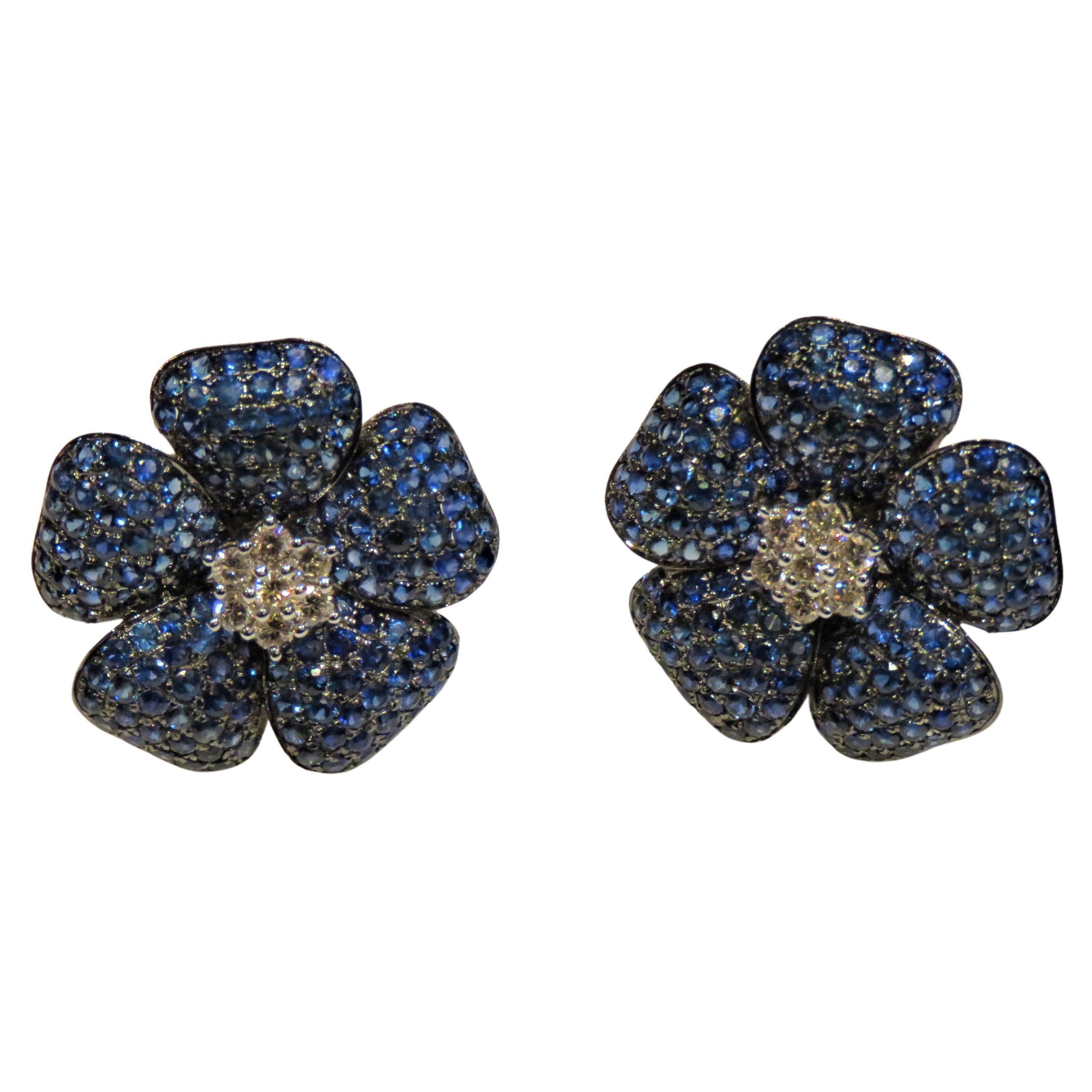 NWT $11, 409 18kt Splendidi orecchini di diamanti a fiore con zaffiro blu da 8,50 carati