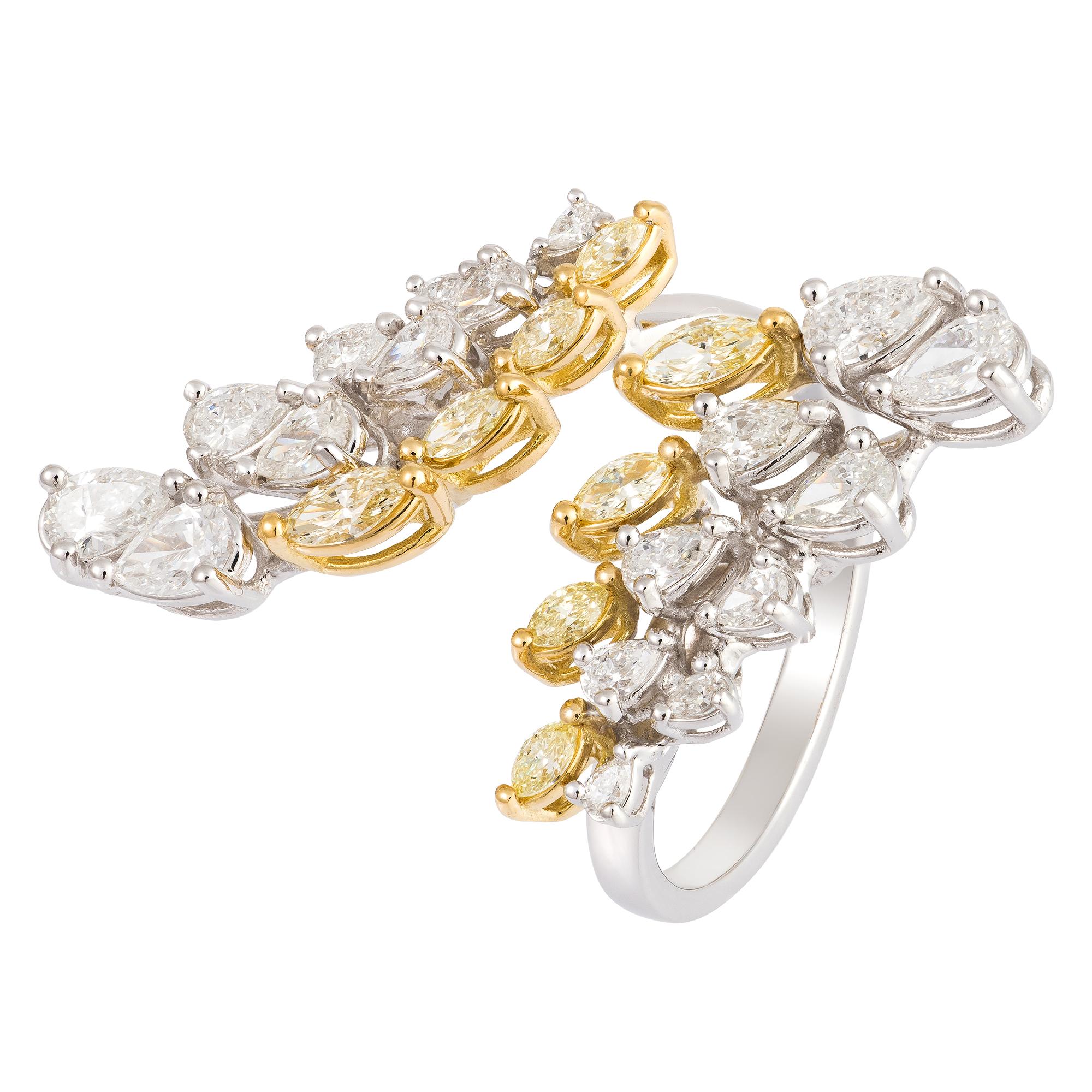 Der folgende Artikel, den wir anbieten, ist dieser seltene wichtige strahlende 18KT weiße Diamant gelbe Diamant herrlich glitzernde und funkelnde prächtige Fancy Diamond Ring. Ring enthält ca. 2CTS der schönen Fancy schimmernden Diamanten! Diese