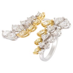 NWT $11, 500 Oro 18KT Anello incrociato con diamanti bianchi e diamanti gialli di fantasia