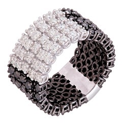 NWT $11, 500 Rare Important 18KT 5 Row Black Diamond White Diamond Ring Band