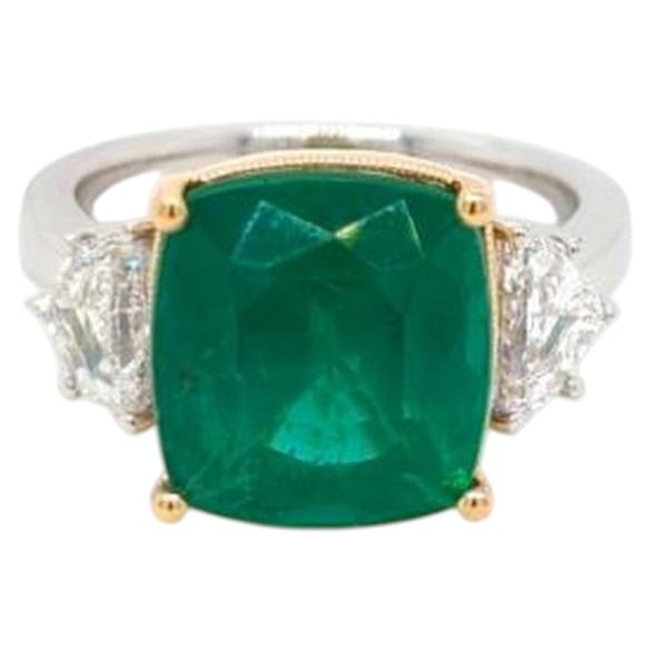 NWT $110, 000 Rare Important GIA 18KT Gold Large 7CT Emerald and Diamond Ring