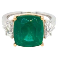 NWT $110, 000 Rare Important GIA 18KT Gold Large 7CT Emerald and Diamond Ring