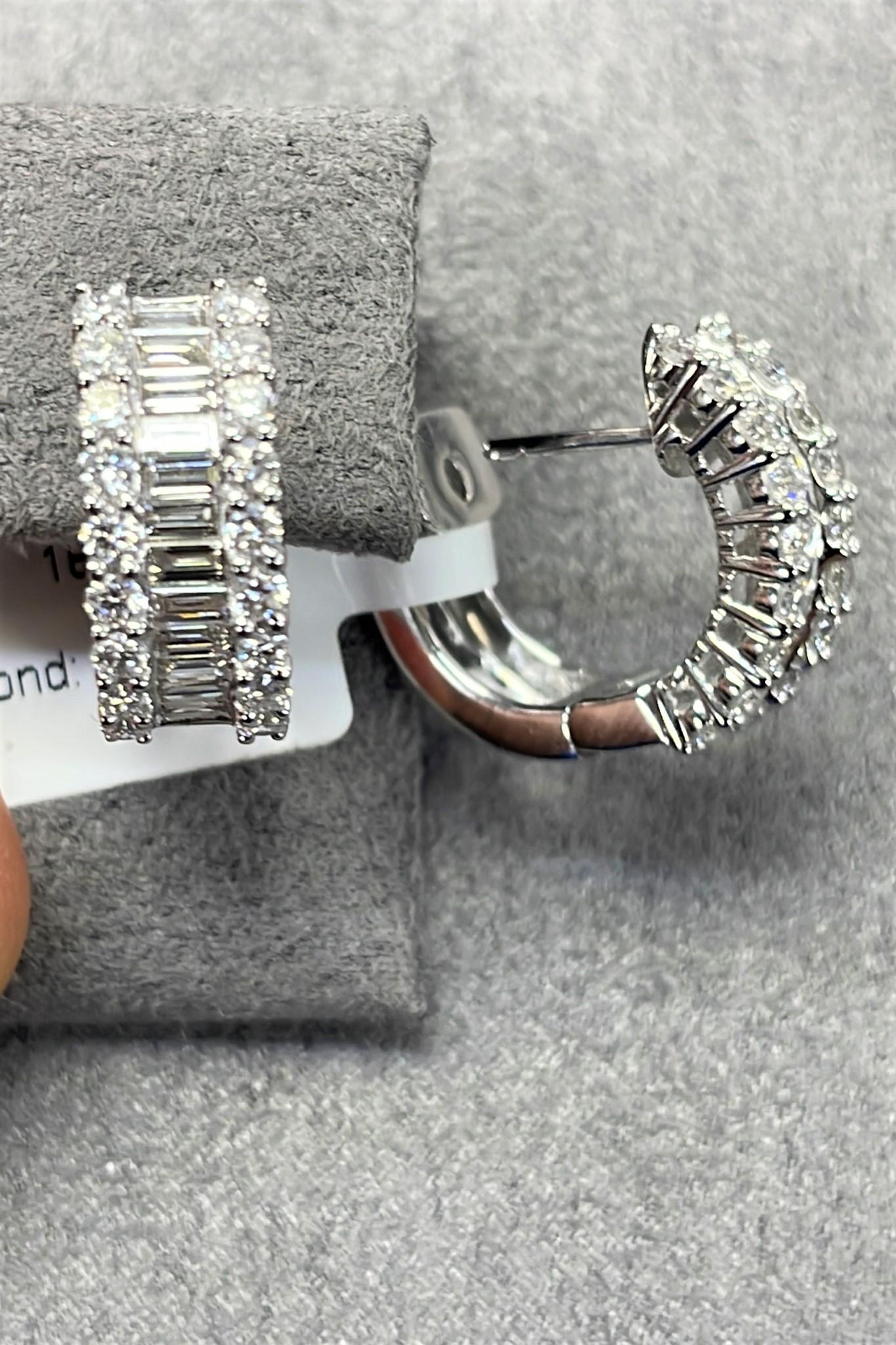 Mixed Cut Nwt $11, 000 18kt Gold Fancy Large Glittering White Diamond Huggie Hoop Earrings For Sale