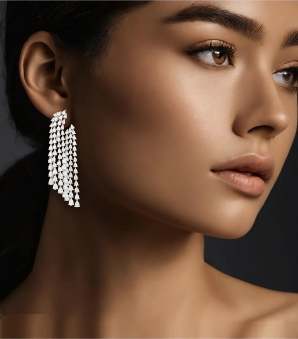 NWT $113, 000 18KT Gold Fancy Gorgeous Glittering Diamond Drape Dangle Earrings In New Condition For Sale In New York, NY
