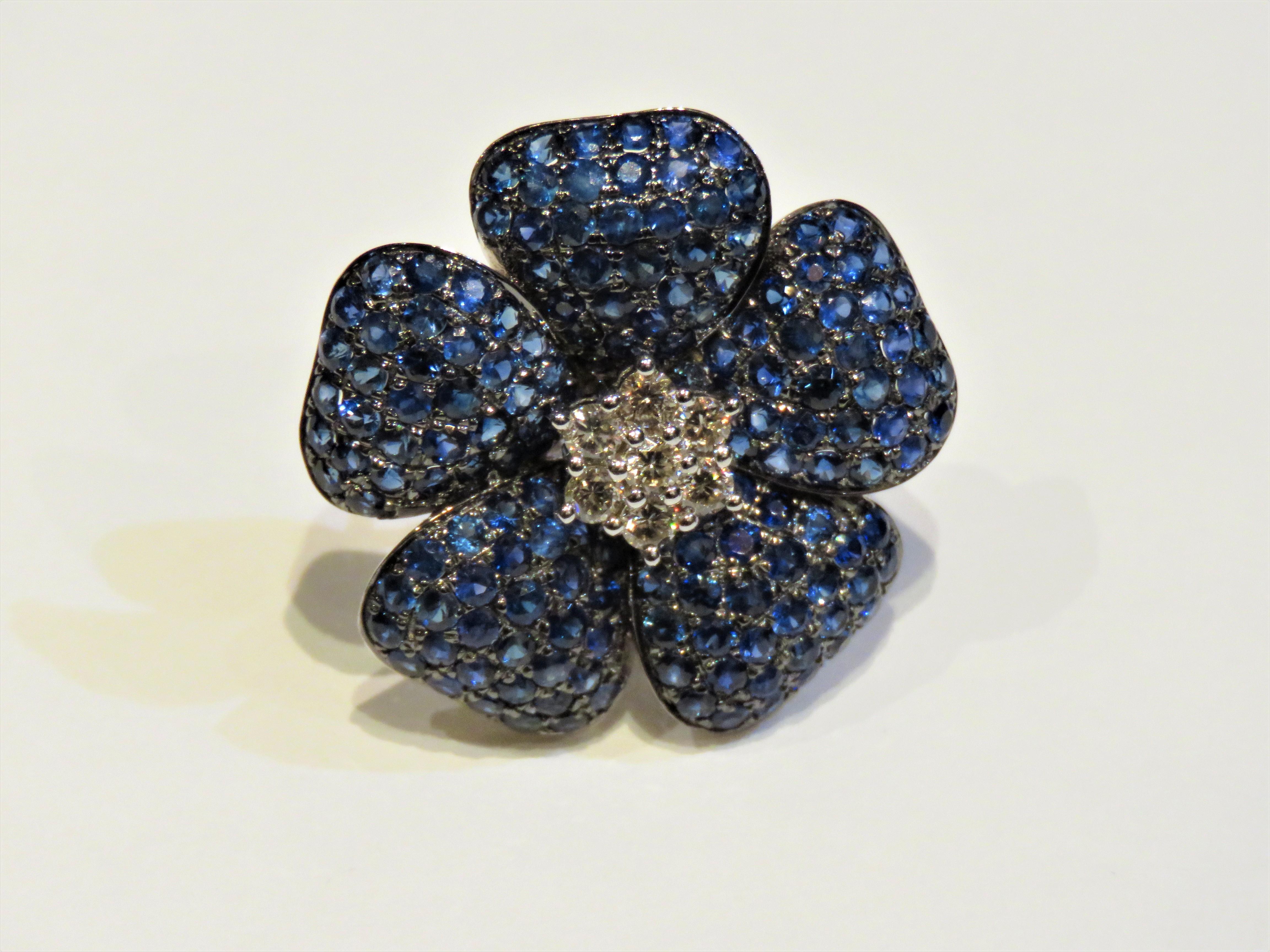 NWT $11, 409 18kt Gorgeous Fancy 8.50ct Blue Sapphire Flower Diamond Earrings In New Condition For Sale In New York, NY