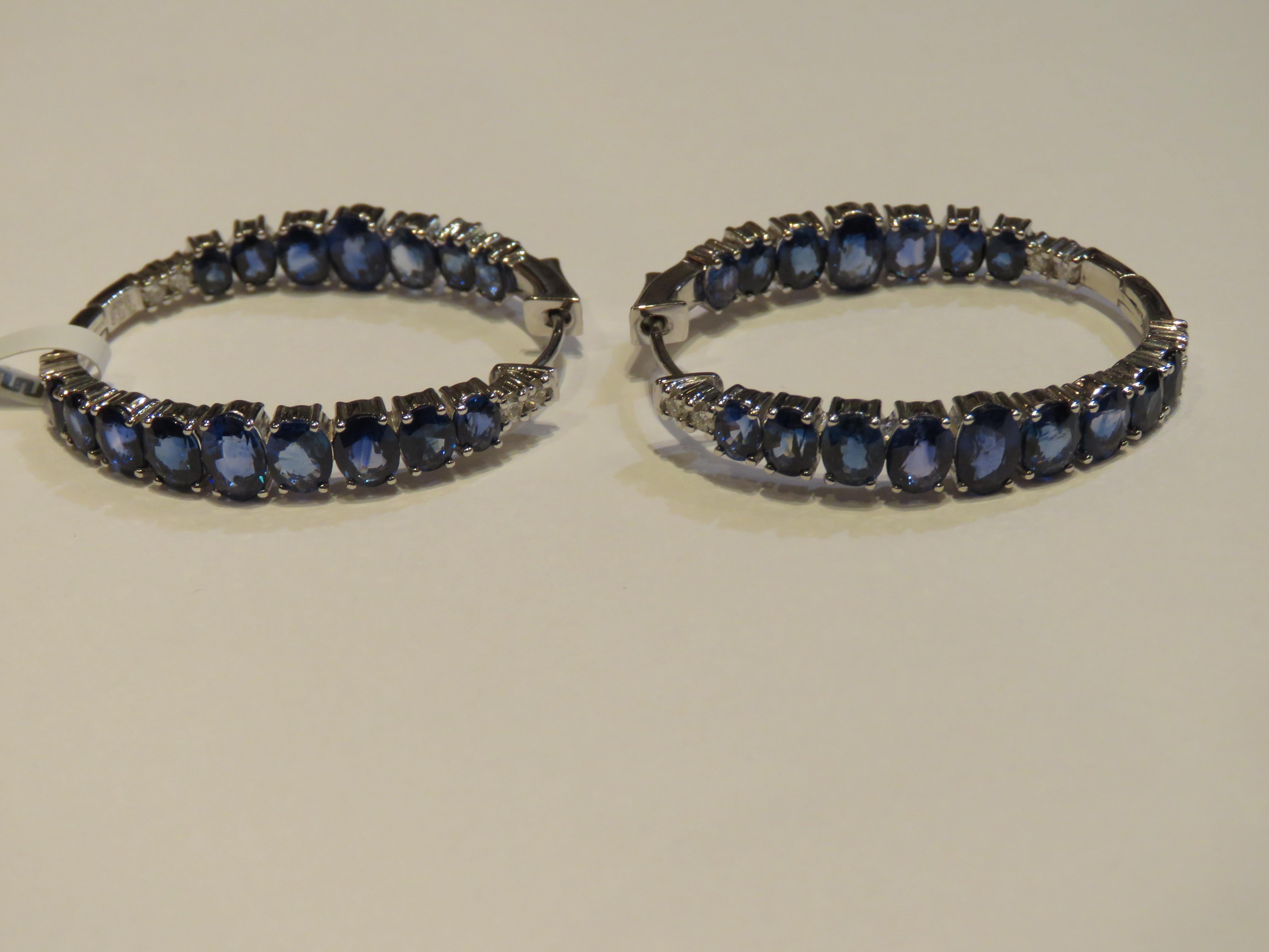 Mixed Cut NWT $12, 500 Exquisite 18KT Magnificent Fancy Blue Sapphire Diamond Hoop Earring For Sale