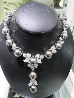 NWT $124, 000 Gorgeous 18KT Huge Black Tahitian Pearl Fancy Diamond Necklace