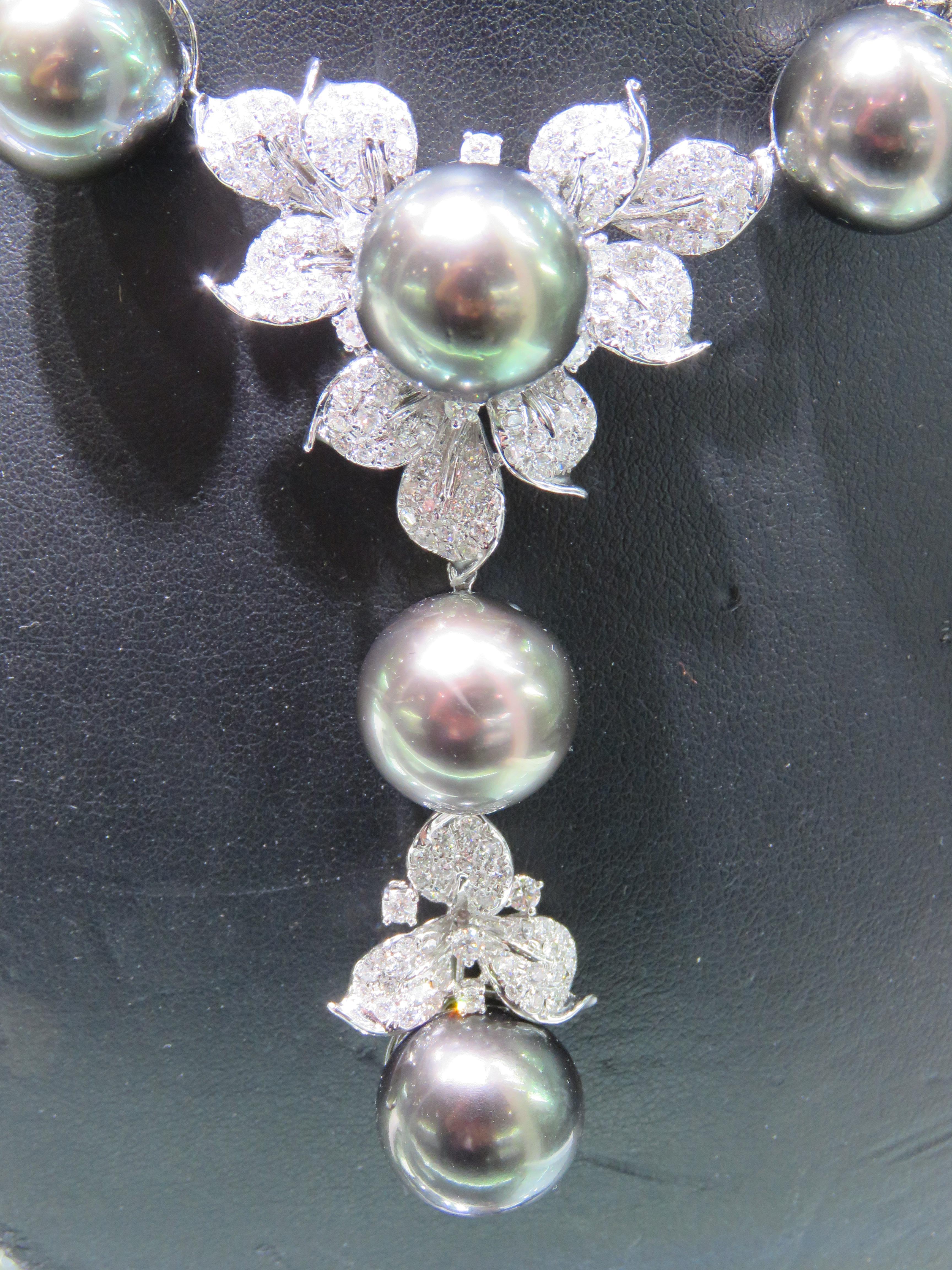 NWT $124, 000 Gorgeous 18KT Huge Black Tahitian Pearl Fancy Diamond Necklace Corte mixto en venta