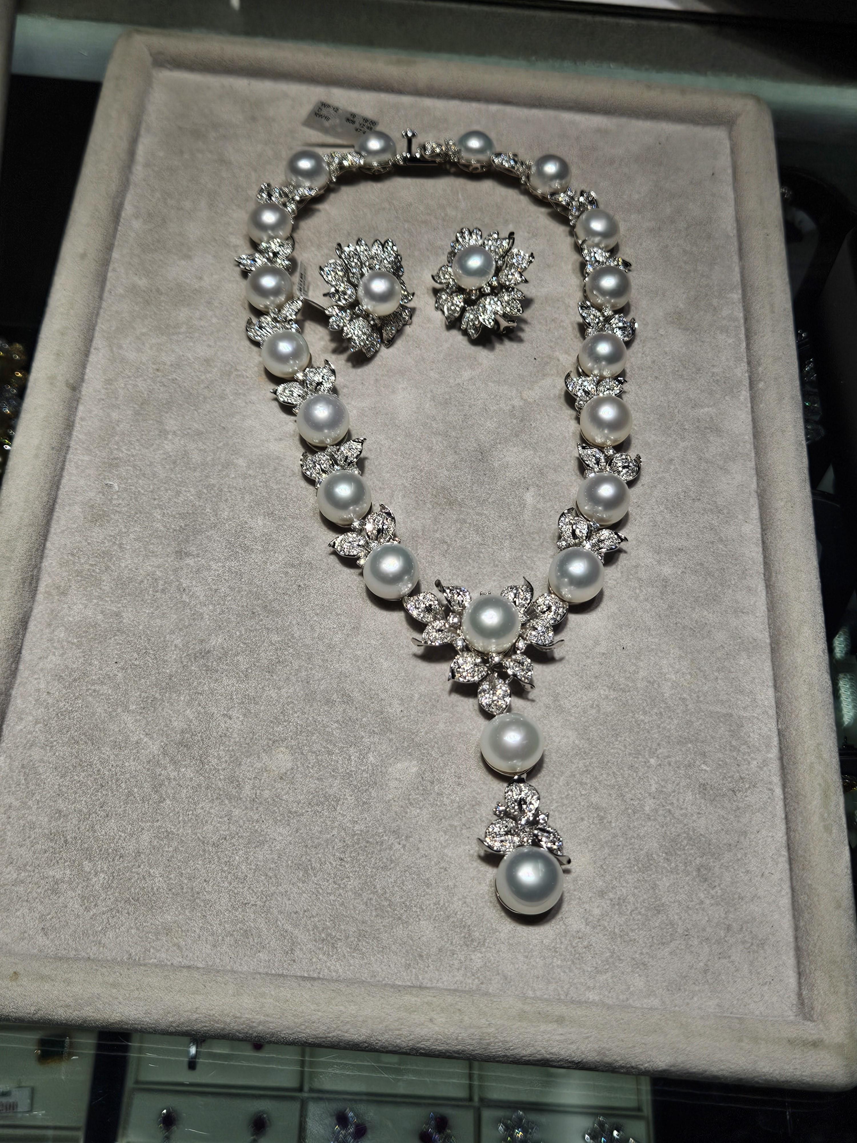NWT $127, 000 Important Collier en or 18KT avec perles des mers du sud et diamants Neuf - En vente à New York, NY