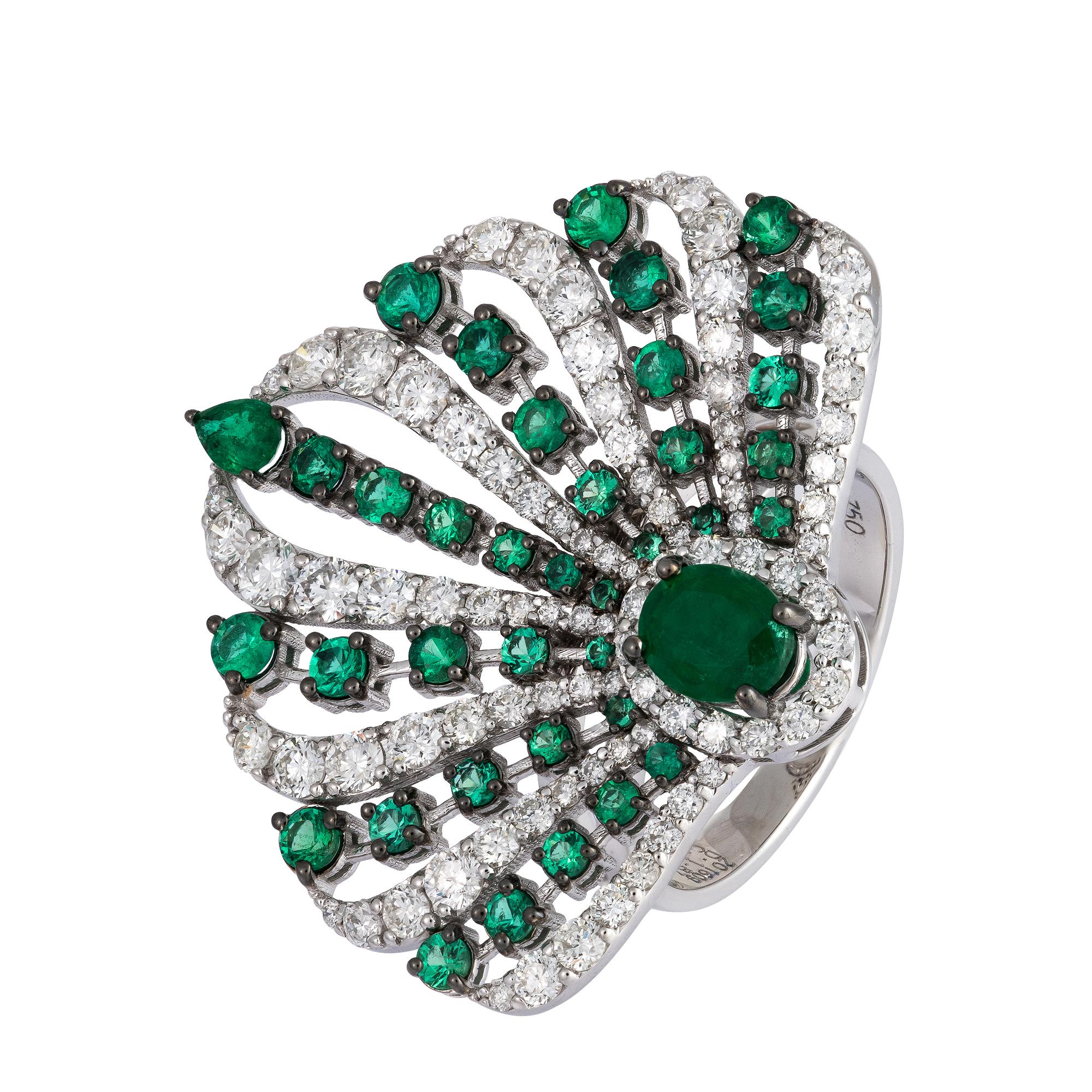 NWT $13, 500 Important 18KT Gold Large Fancy Emerald Diamond Peacock Ring In New Condition For Sale In New York, NY