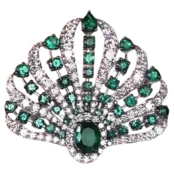 NWT $13, 500 Important 18KT Gold Large Fancy Emerald Diamond Peacock Ring For Sale