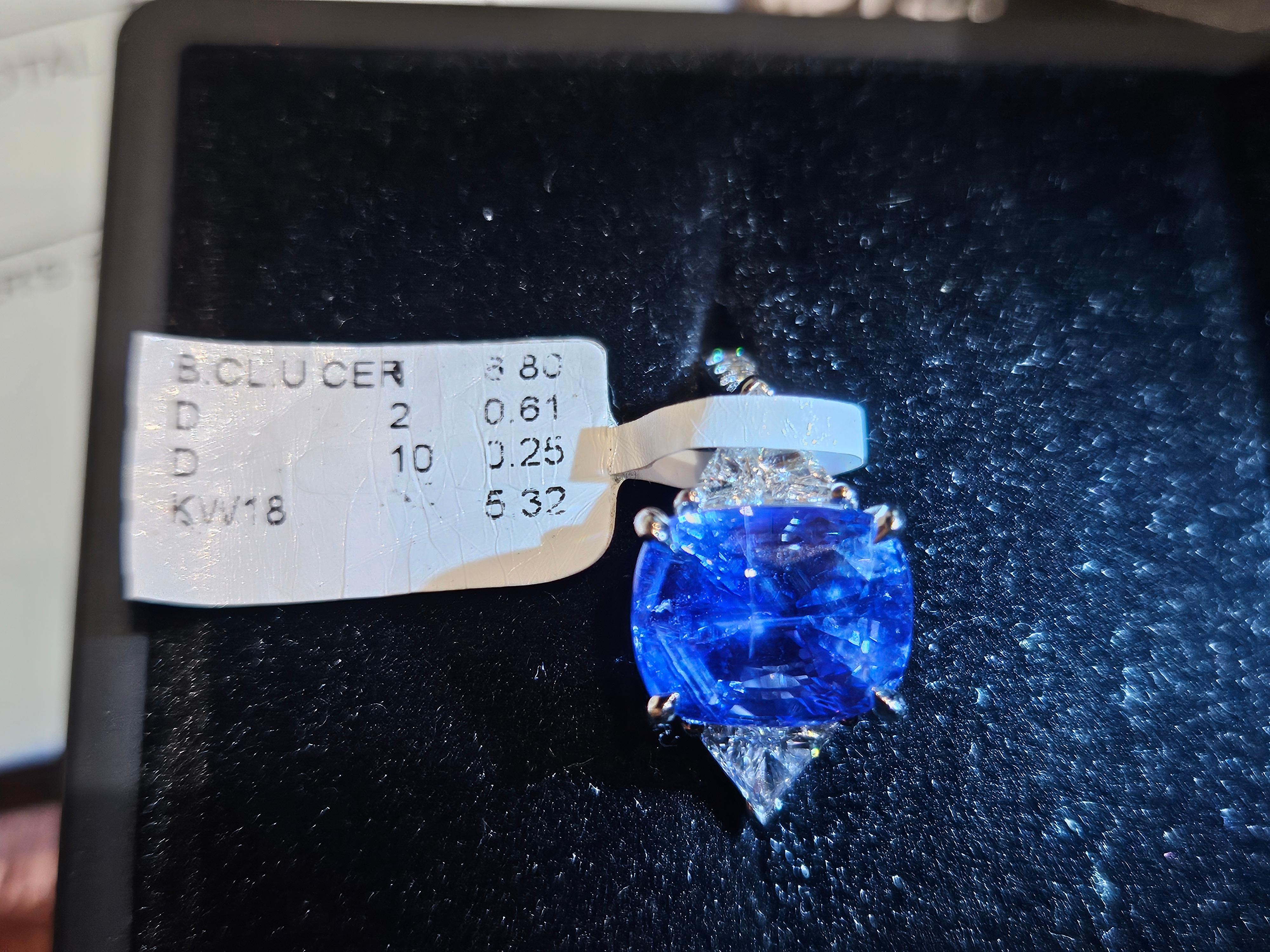 NWT $132, 200 18KT Gold Gorgeous Natural Large Ceylon Blue Sapphire Diamond Ring In New Condition For Sale In New York, NY