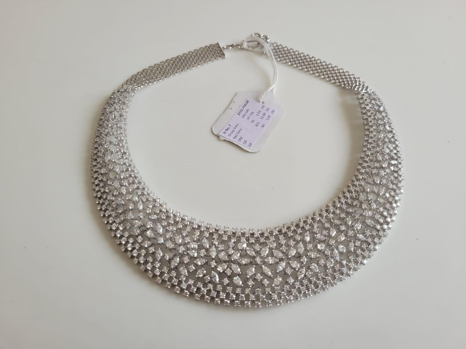 NWT $132, 750 Oro 18KT Magnifica collana floreale di diamanti In condizioni Nuovo in vendita a New York, NY