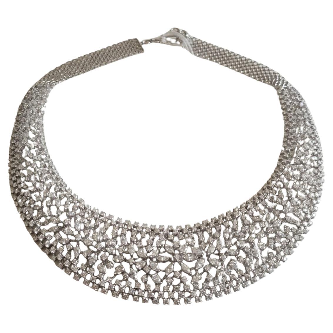 NEU $132, 750 18KT Gold Magnificent Diamant-Blumen-Halskette mit Blumenmotiv, neu mit Diamanten im Angebot