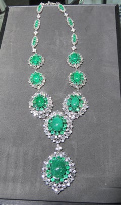 NWT $134, 000 18KT Gold Rare Important Fancy 70CT Emerald Diamond Drop Necklace