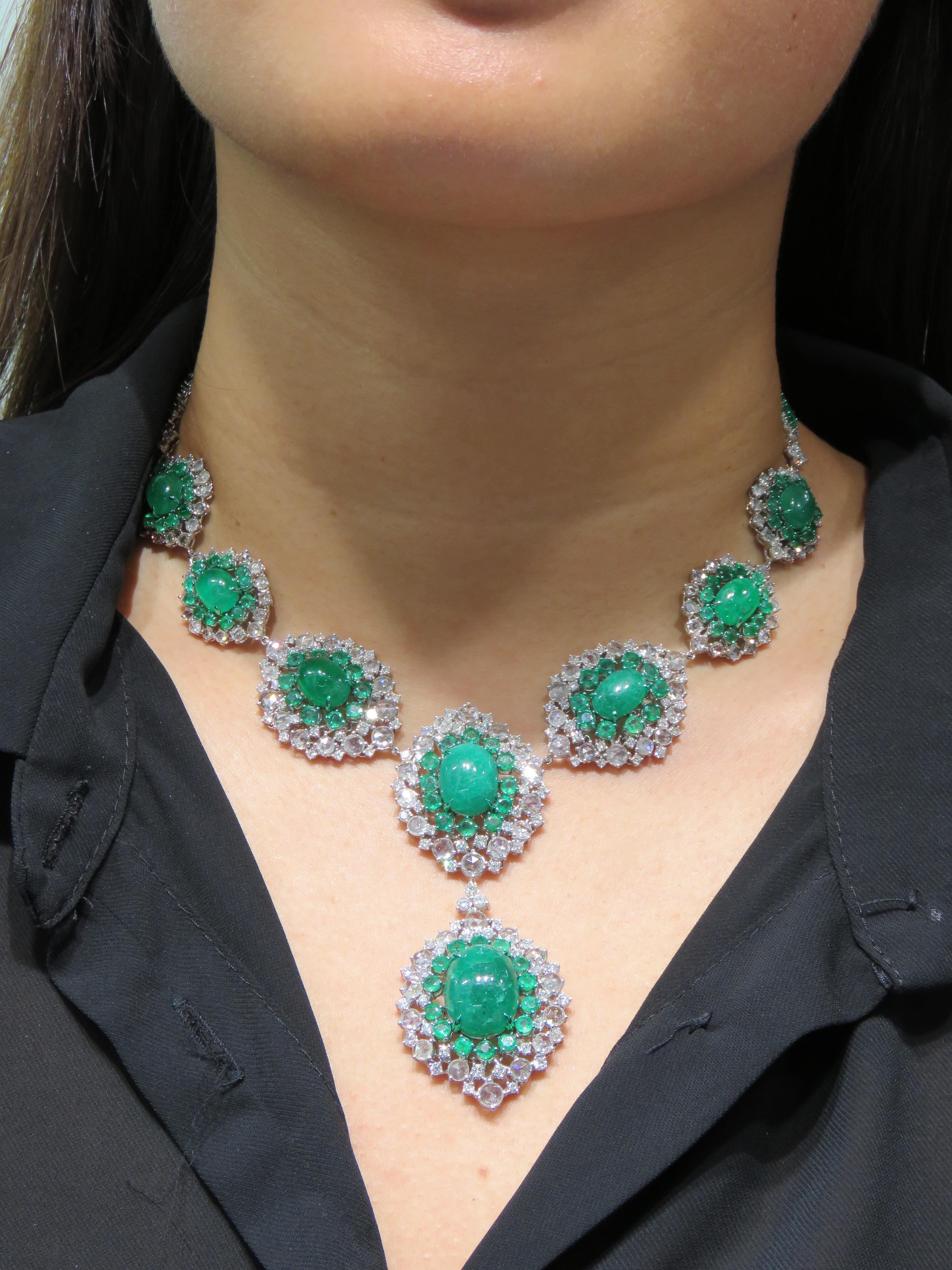 Women's or Men's NWT $134, 000 18KT Gold Rare Important Fancy 70CT Emerald Diamond Drop Necklace For Sale