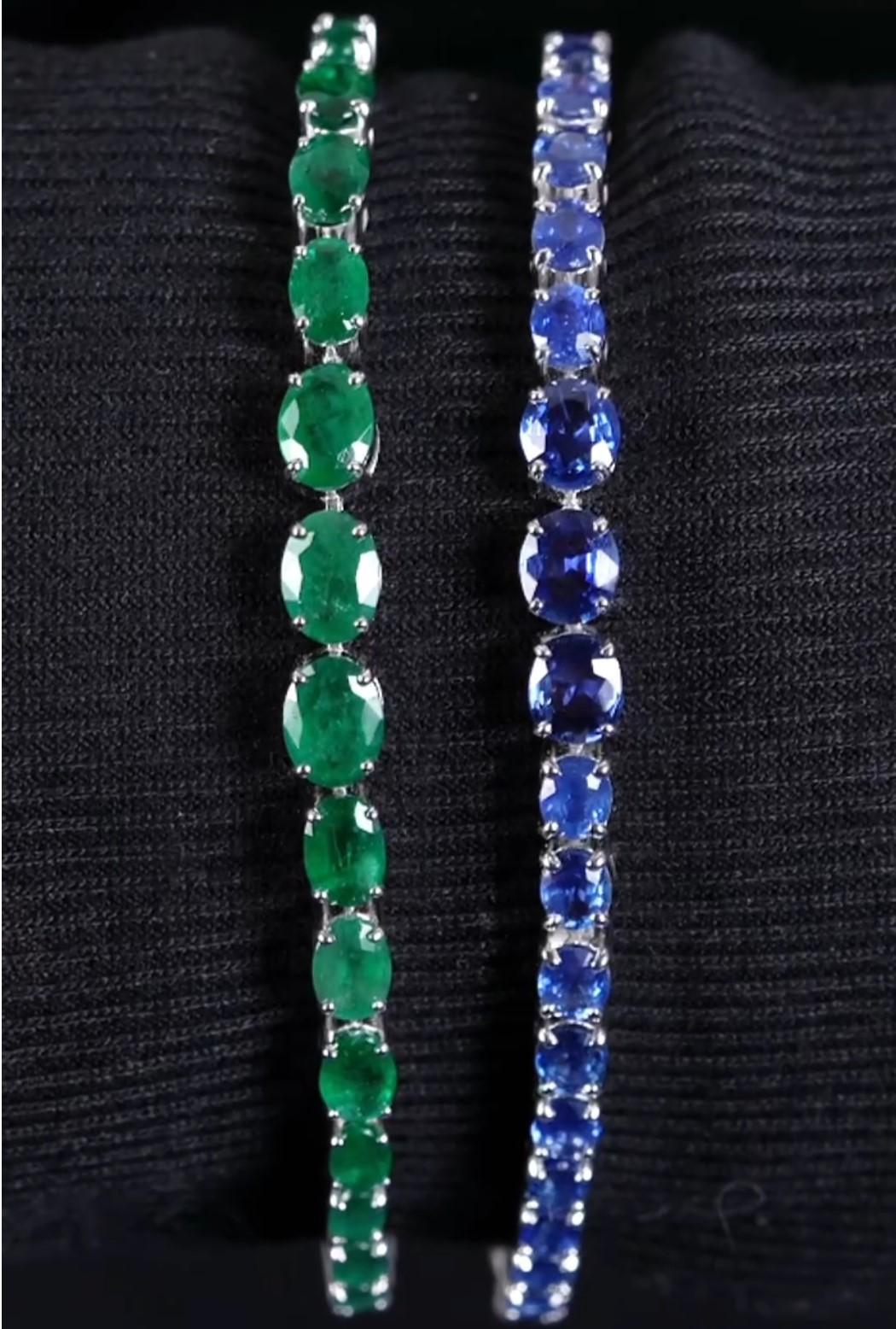 NWT $14, 000 18KT Gold Fancy Glittering Large Blue Sapphire Tennis Bracelet In New Condition For Sale In New York, NY