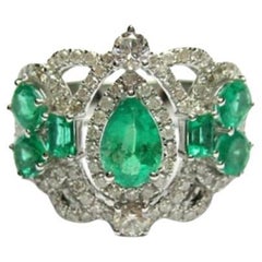NWT $14, 500 Or 18KT Gorgeous Large Fancy Colombian Emerald Diamond Ring