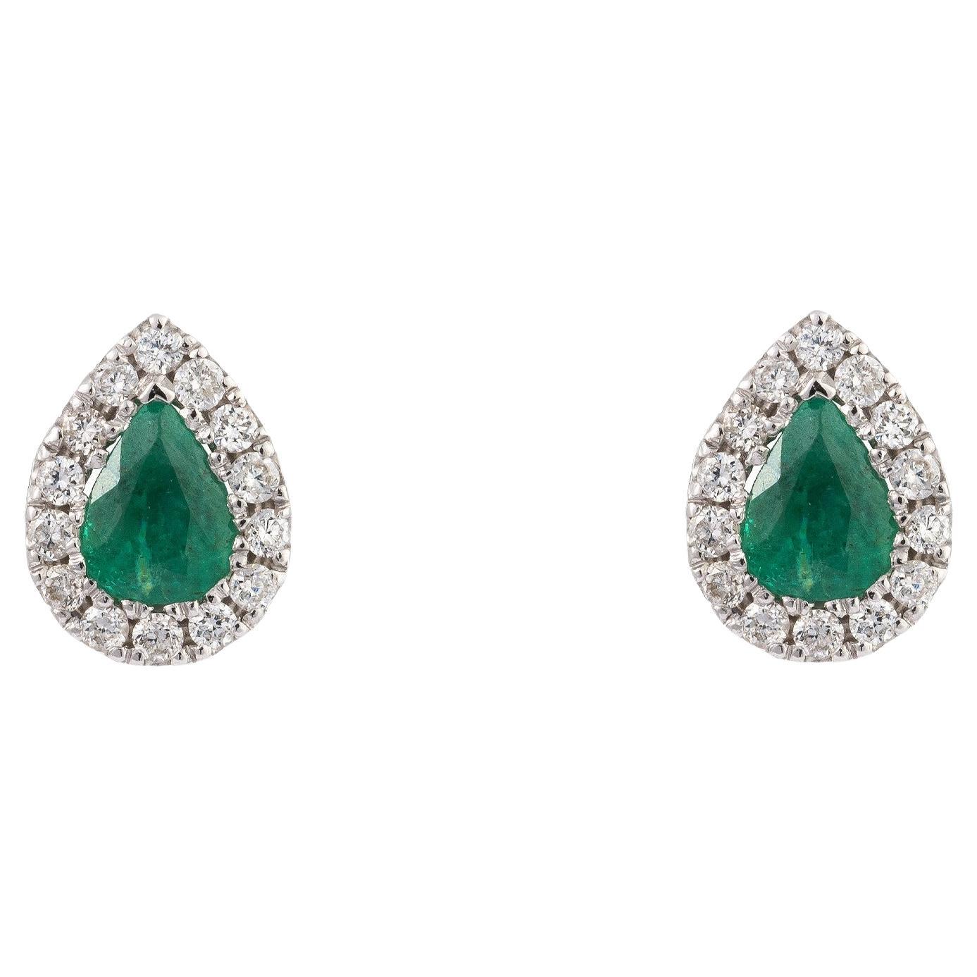 NWT $1400 18KT Gold Glittering Fancy Pear Emerald Diamond Stud Earrings Studs