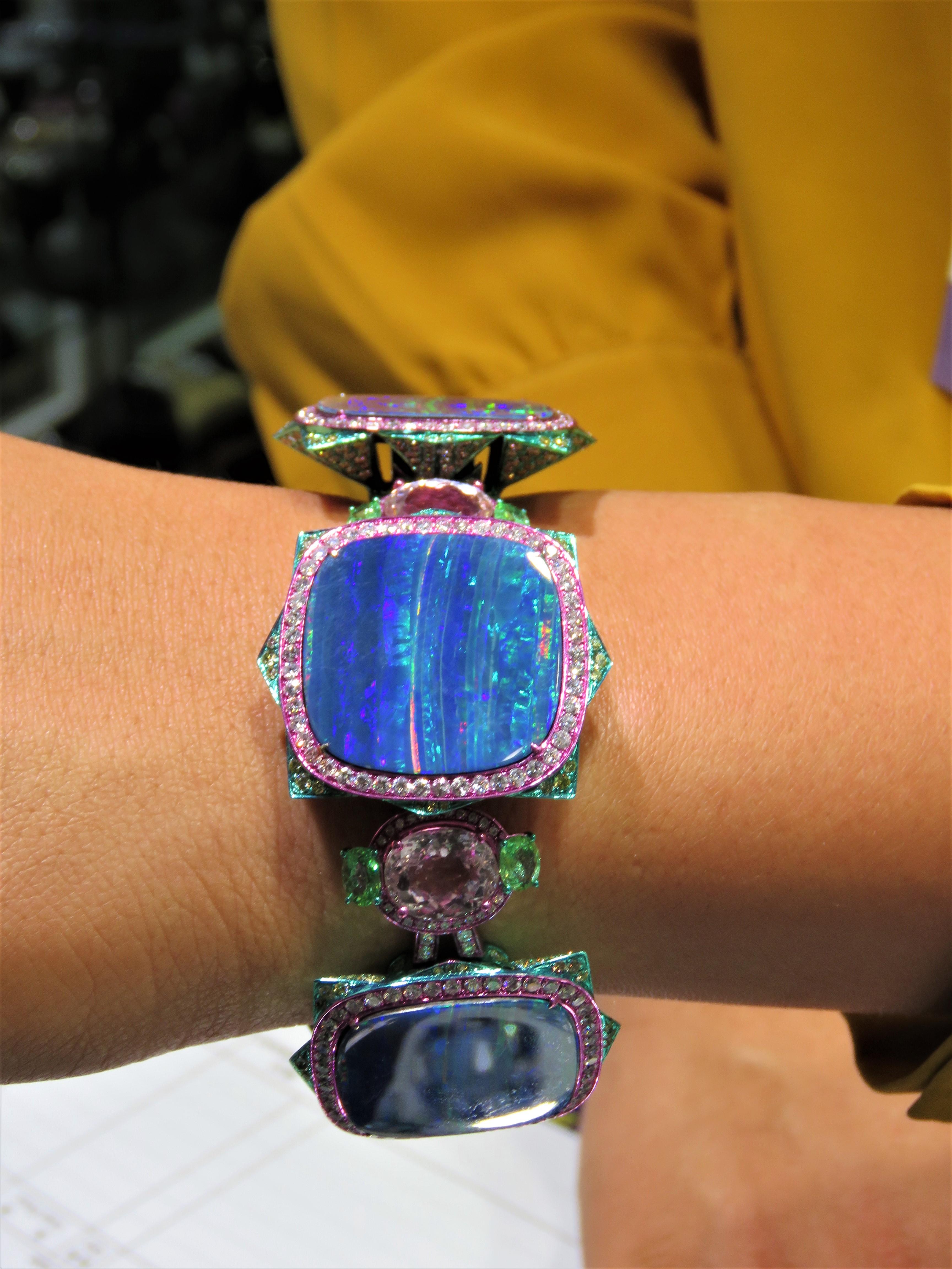 18 Karat Large Gorgeous 165 Carat Fancy Black Opal Paraiba Diamond Bracelet In New Condition For Sale In New York, NY