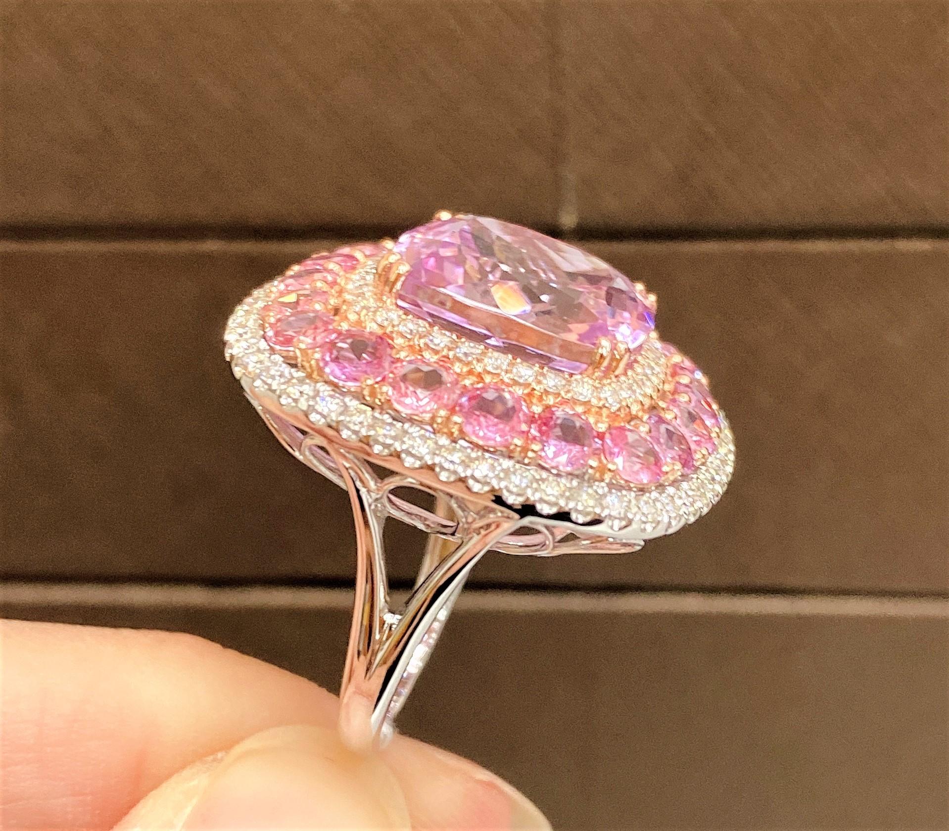 The Following Item we are offering is this Rare Important Radiant 18KT Gold Winston Style LARGE Glittering and Sparkling Magnificent Fancy Kunzite and Fancy Pink Sapphire White Diamond Ring. Ring Contains a Beautiful Fancy Square Shaped Pink Kunzite