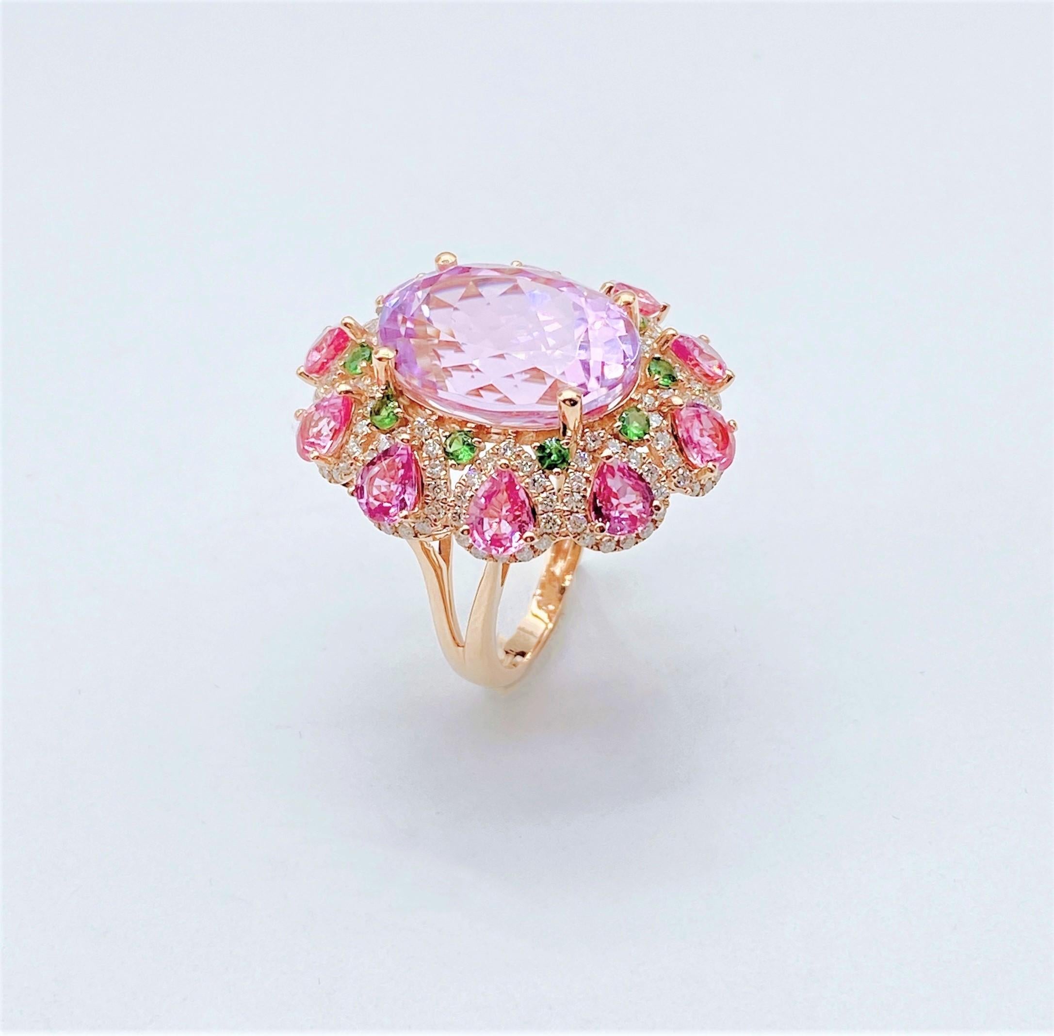 Mixed Cut NWT 14, 499 Rare 18KT Fancy Glittering Large Kunzite Pink Sapphire Diamond Ring For Sale