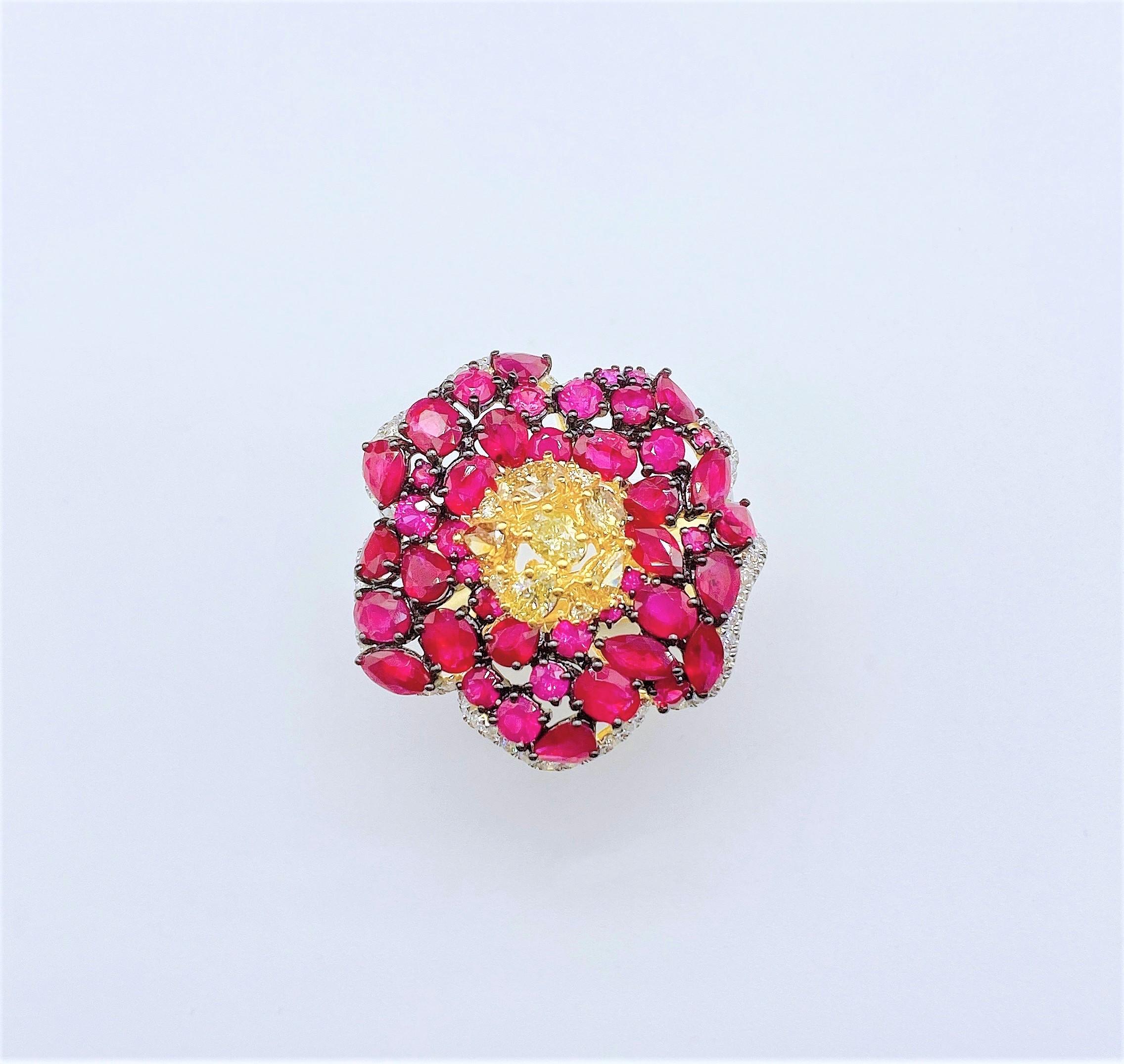 fancy flower ring with ruby and 1.20ct diamonds
