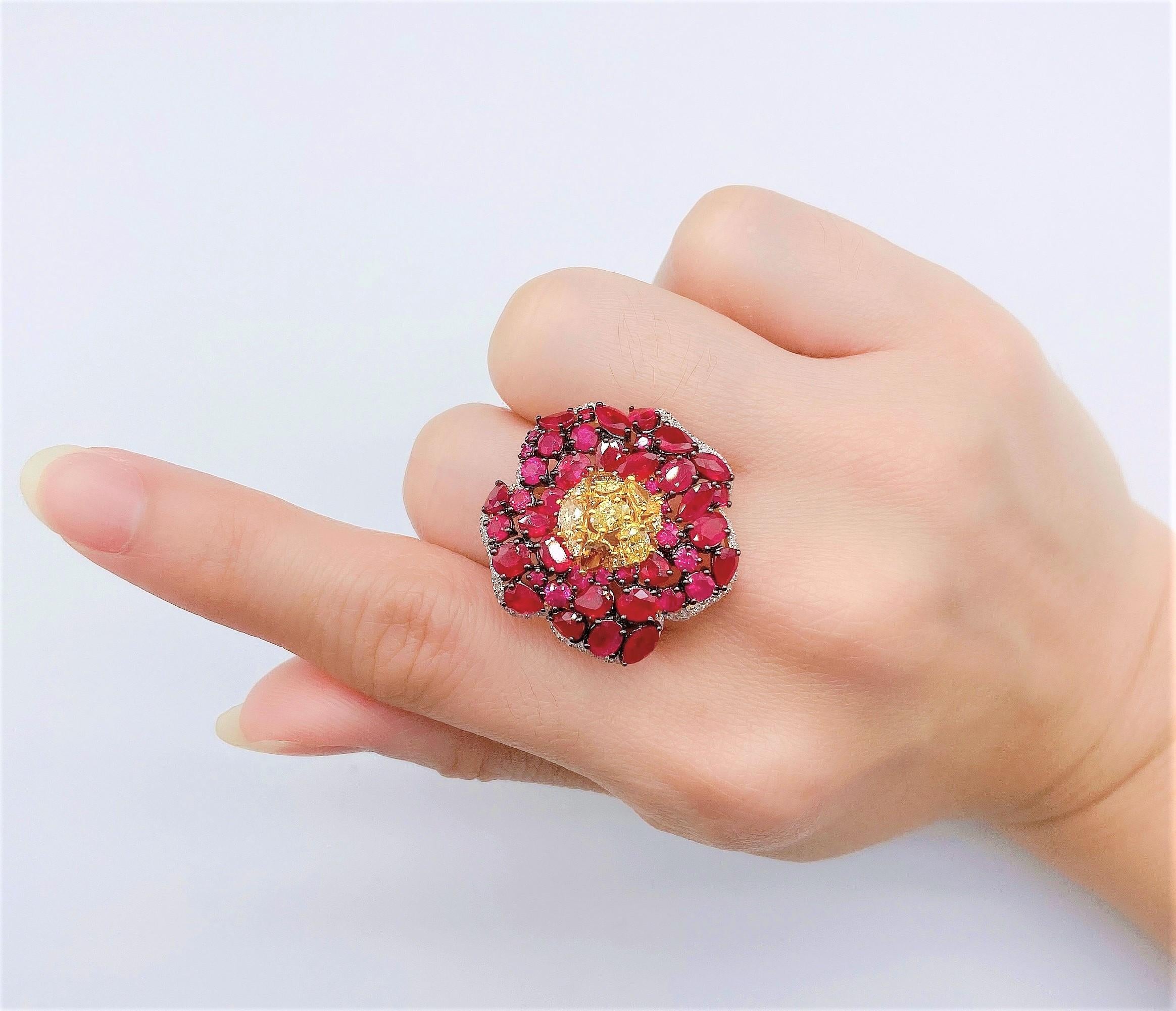 Mixed Cut NWT $14, 549 18kt Gold Gorgeous 7ct Fancy Ruby Yellow Diamond Floral Flower Ring For Sale