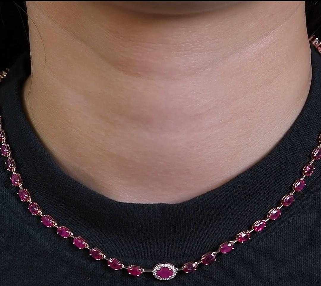 Mixed Cut NWT $15, 000 18KT Fancy Large Glittering Fancy Red Ruby Diamond Necklace For Sale