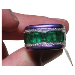 NWT 15, 000 18KT Gold Violet Purple Titanium Gorgeous Fancy Emerald Diamond Ring