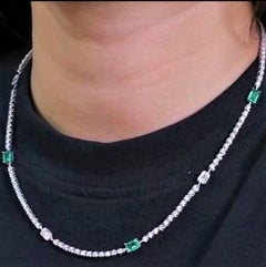 NWT $15, 000 Rare Gorgeous 18KT Gold Fancy Baguette Diamond and Emerald Necklace