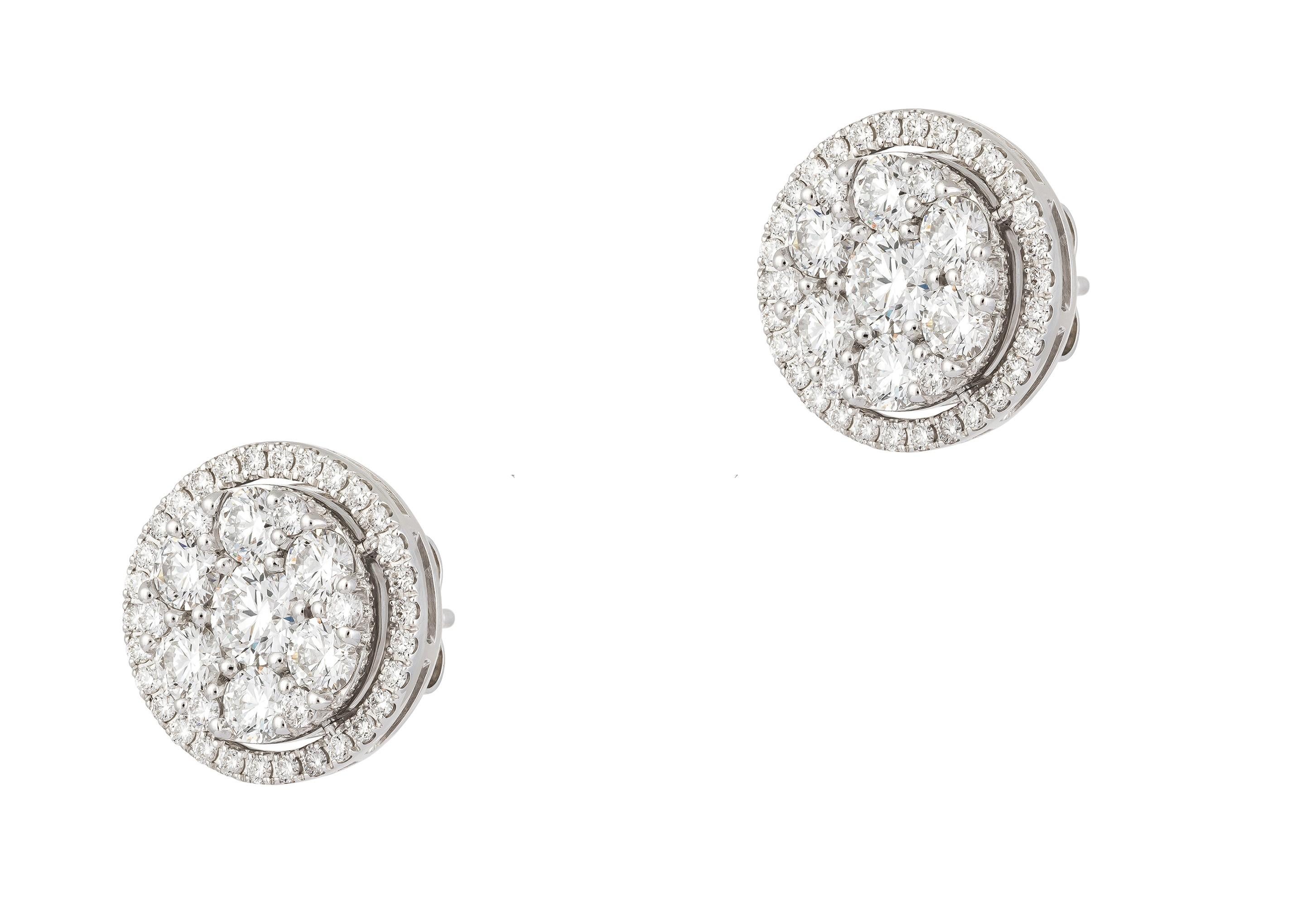 Taille mixte NWT $16, 000 Boucles d'oreilles diamant rond blanc large et scintillant en vente