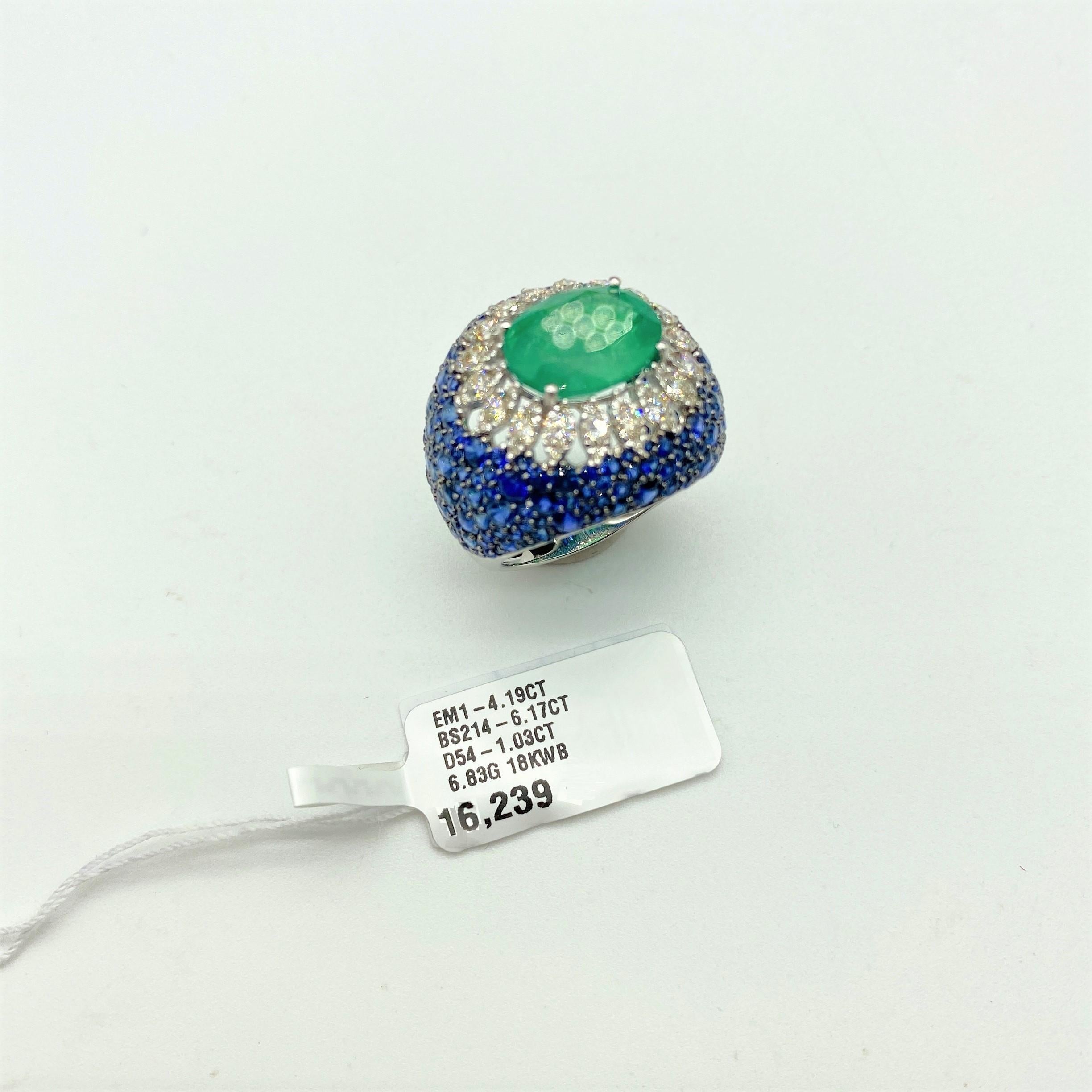 Mixed Cut NWT $16, 239 18KT Gold Gorgeous 11.50CT Emerald Blue Sapphire and Diamond Ring For Sale