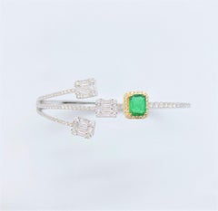 NWT $16, 399 18KT Gold Glittering Fancy Green Emerald Diamond Bangle Bracelet