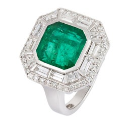 NWT $17, 000 18KT Gold Gorgeous Large 6CT Fancy Glittering Emerald Diamond Ring