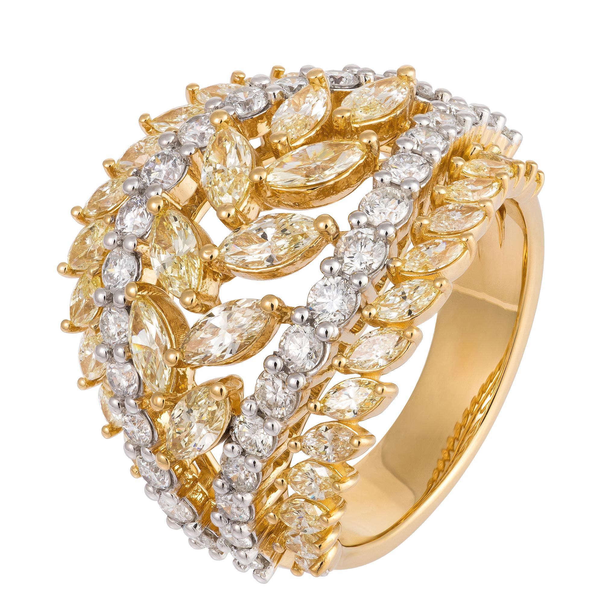 NEU $17, 500 Seltener 18KT Gelbgold Großer wunderschöner glitzernder gelber Diamantring mit glitzerndem Diamanten im Zustand „Neu“ im Angebot in New York, NY