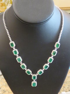 NWT $175, 000 18Kt Fancy Large Glittering GIA 25CT Emerald Diamond Necklace