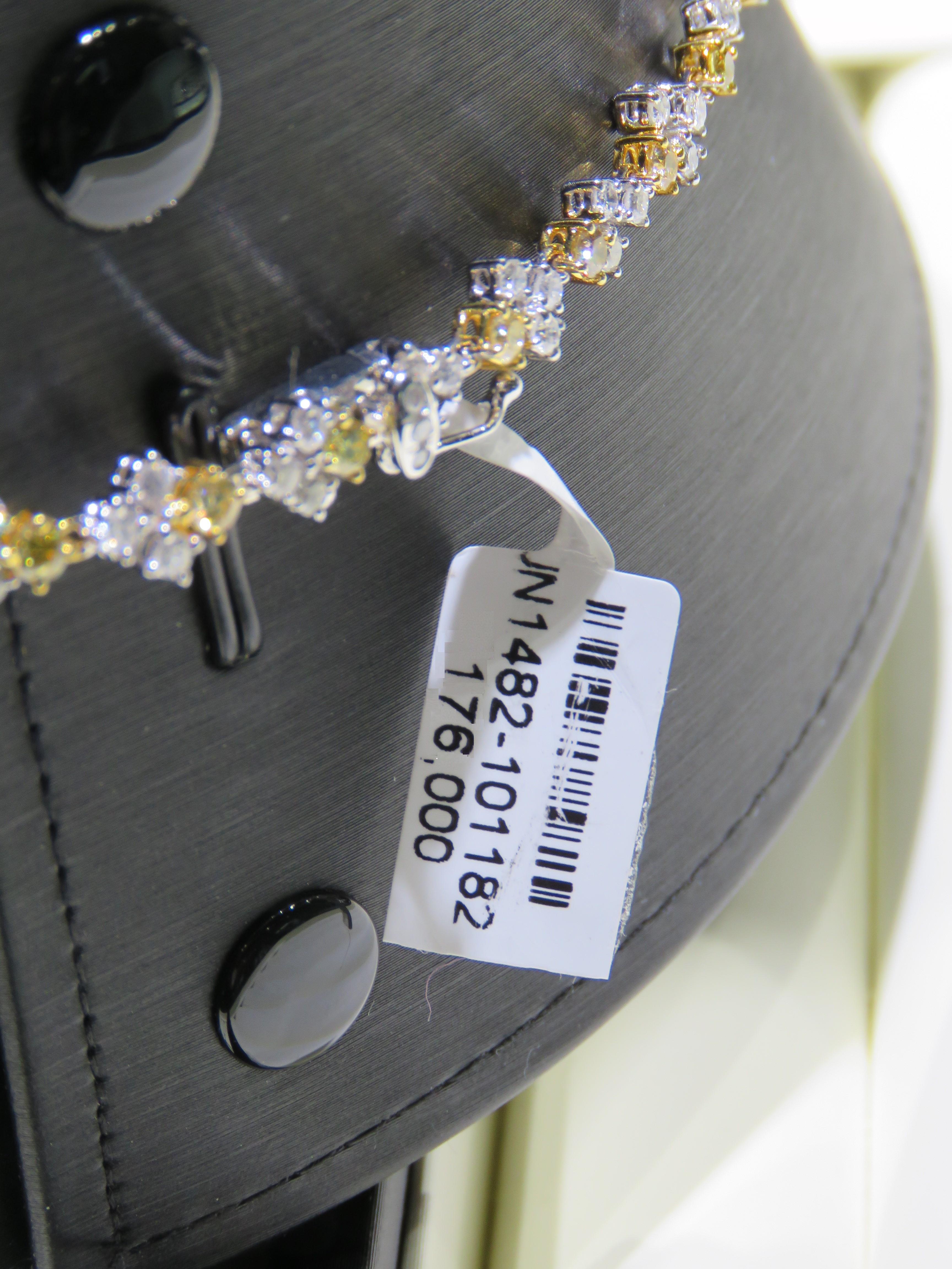 NWT $ 176, 000 Rare Fancy 18KT Gorgeous 50CT Esmeralda Amarillo Diamond Drop Necklace en venta 4