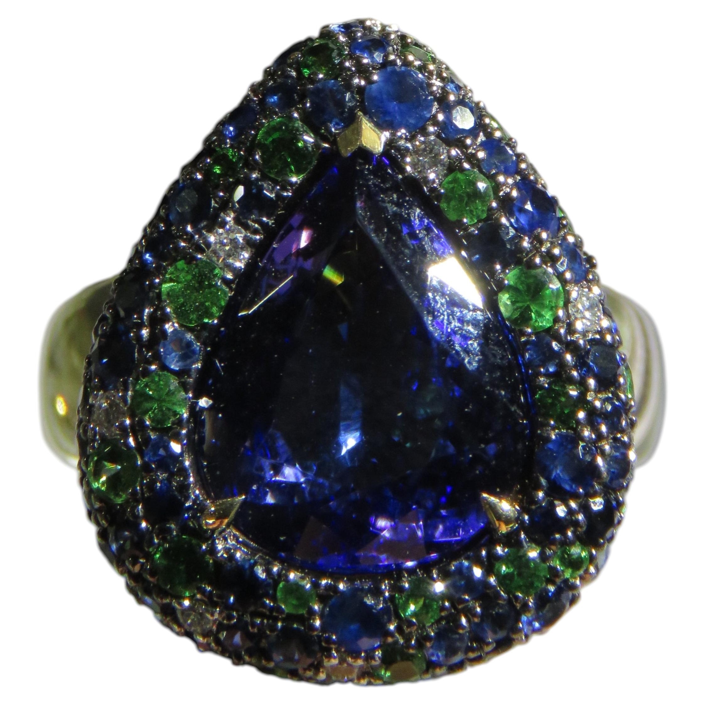 NWT $18, 000 18KT Gold Gorgeous LARGE Rare Fancy 7CT Tanzanite and Diamond Ring For Sale