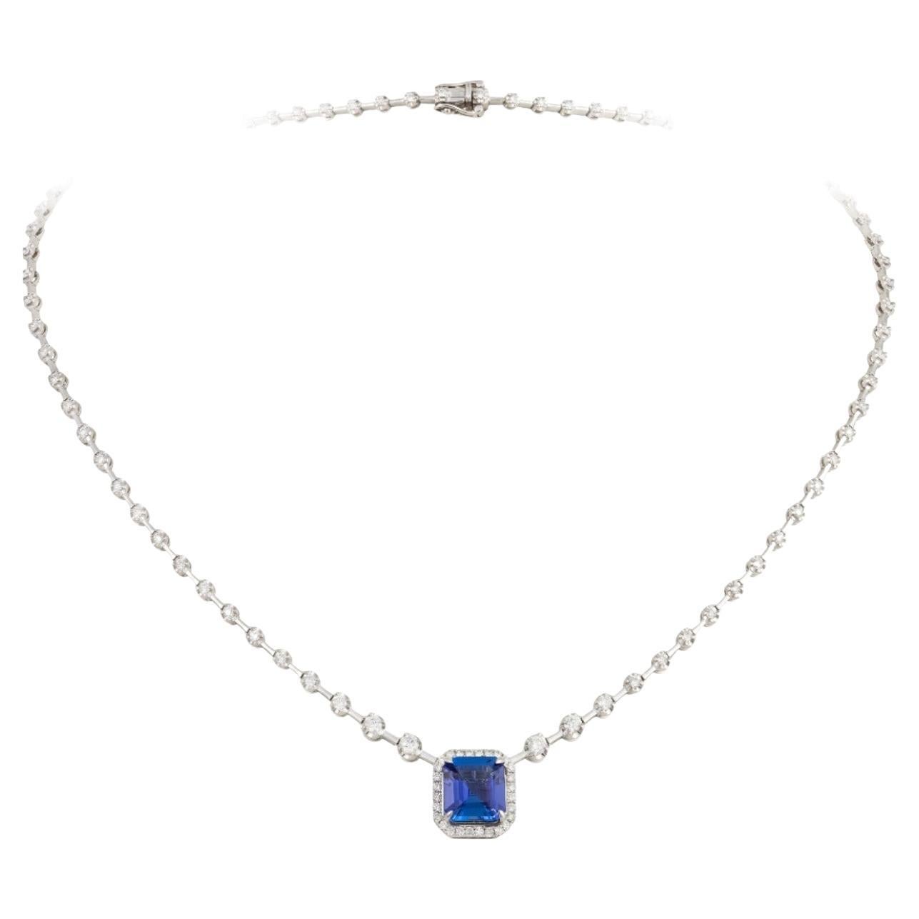 NWT $18, 000 Fancy 18KT Gold Large 5.50CT Tanzanite Diamond Pendant Necklace For Sale