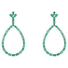 NWT $18, 000 Rare Gorgeous 18KT Gold Baguette Emerald Dangle Drop Earrings