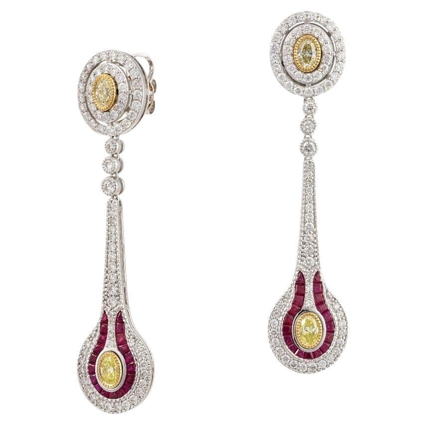 NWT $18, 500 Boucles d'oreilles pendantes en or 18KT Magnifique diamant jaune rubis fantaisie en vente